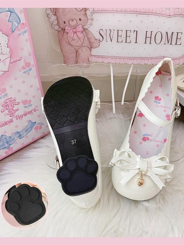 Scalloped Round Decor with PU Toe Leather Bow Strawberry Lolita Shoes Edge White
