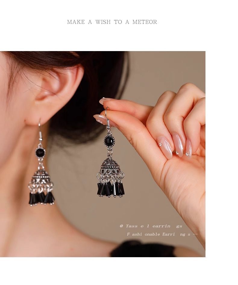 ビーズダングルイヤリング 宝石