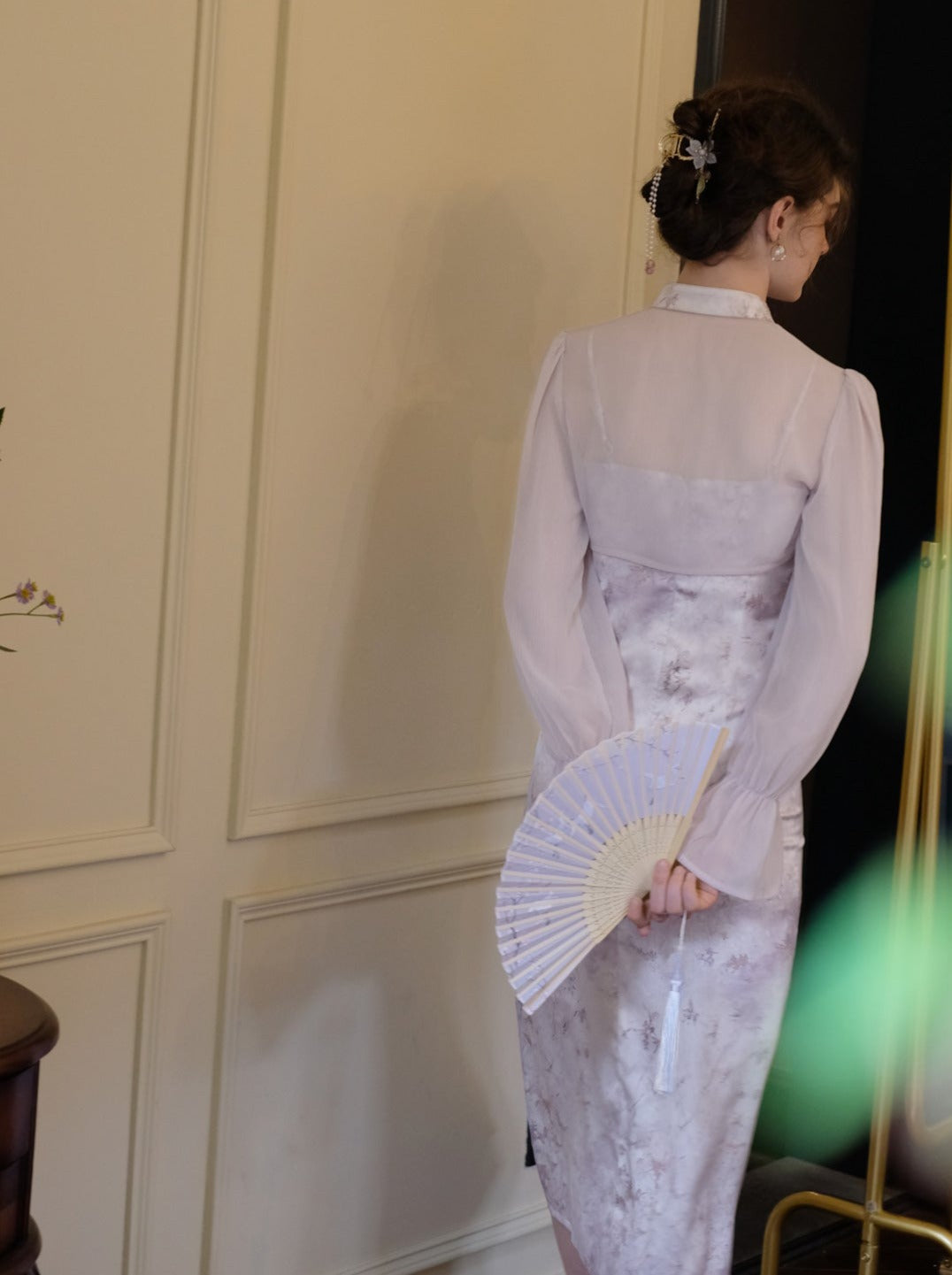 レトロなパープルフラワーのシアードレスカーディガンチャイナ