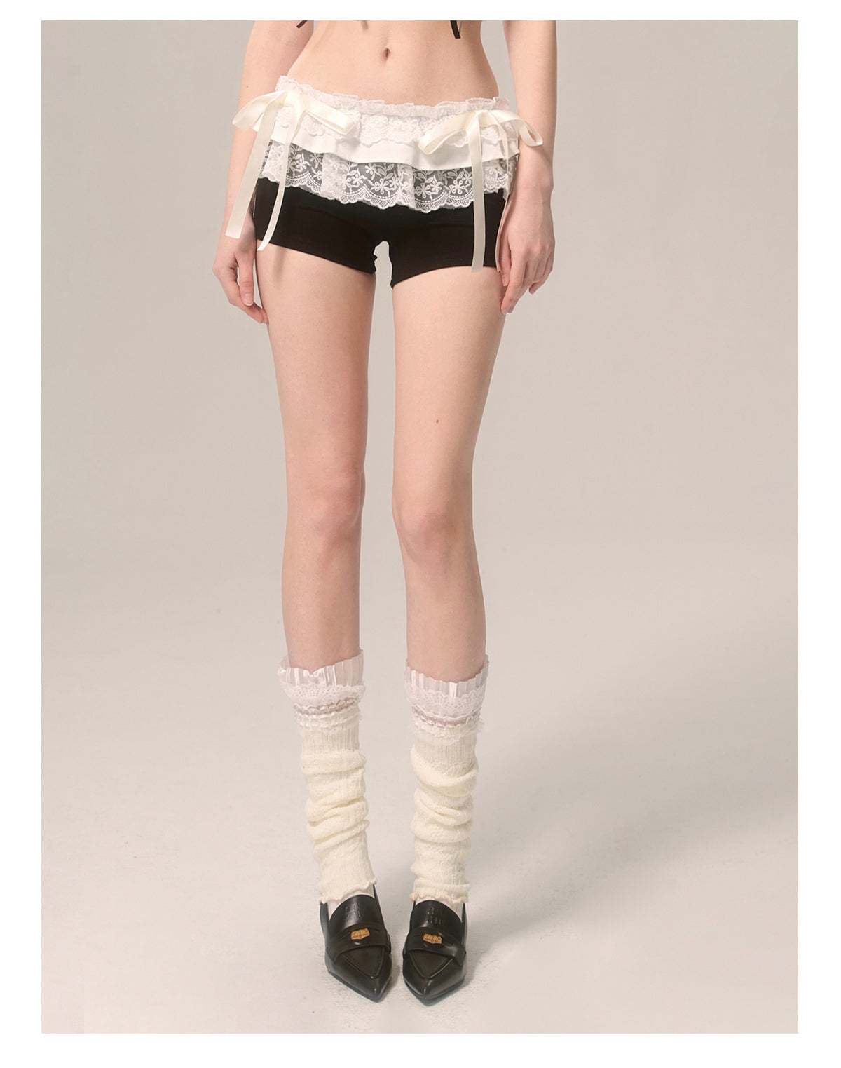 Spitzen-Shorts mit schwarzer Schleife und Nischen-Design