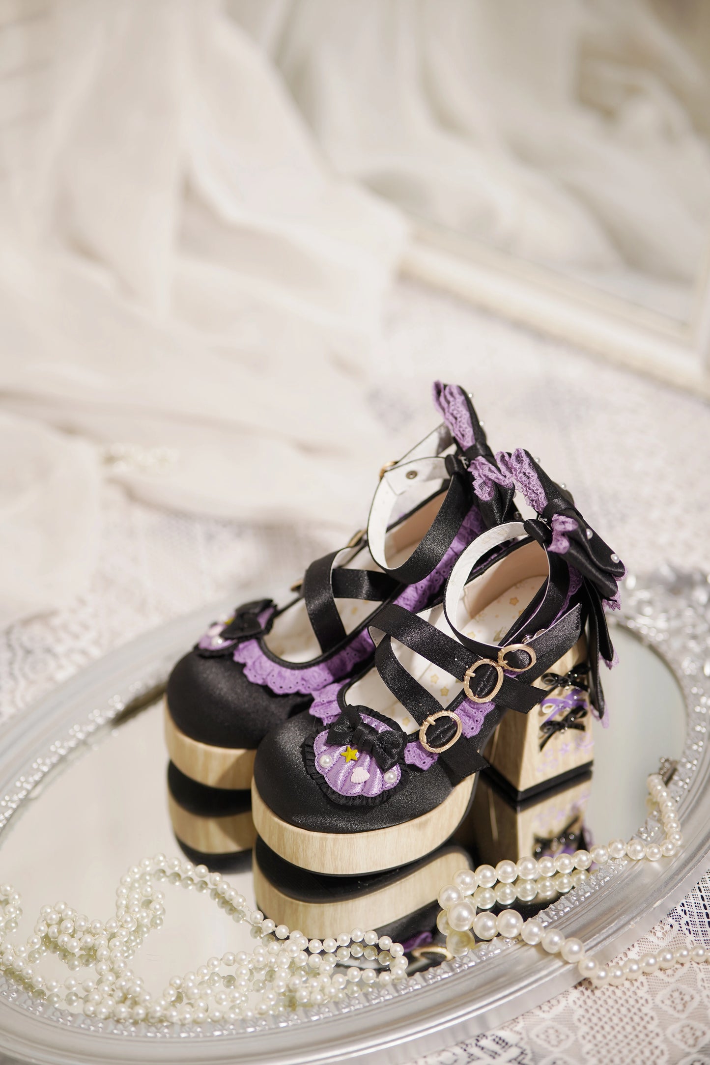 Decorative detail on Panda Bear Lolita chunky heel shoes