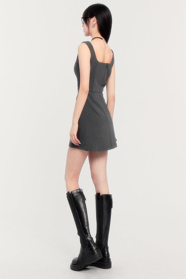 Neckholder-Kleid mit französischem, quadratischem Ausschnitt