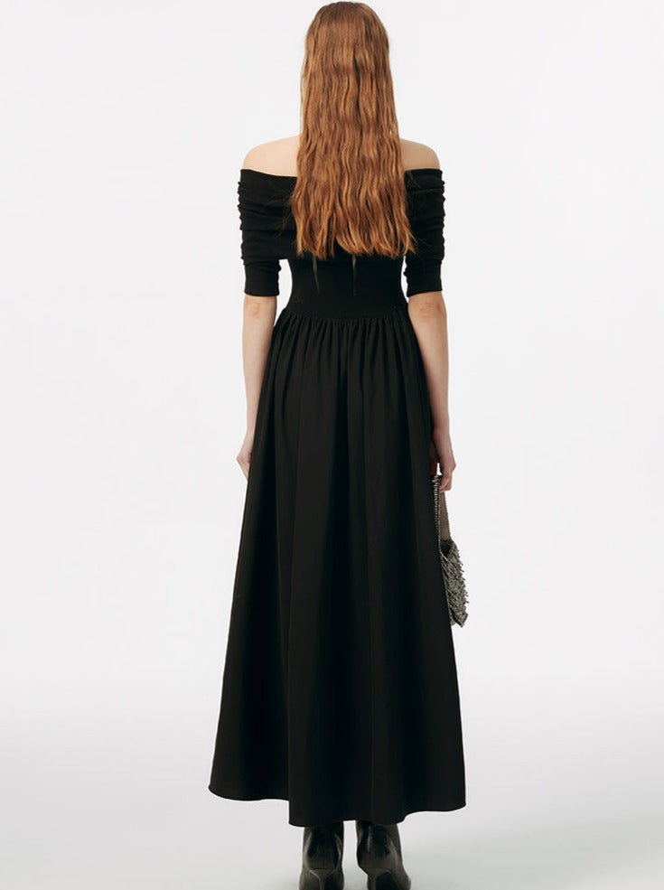 モードなオフショルダーロングドレス