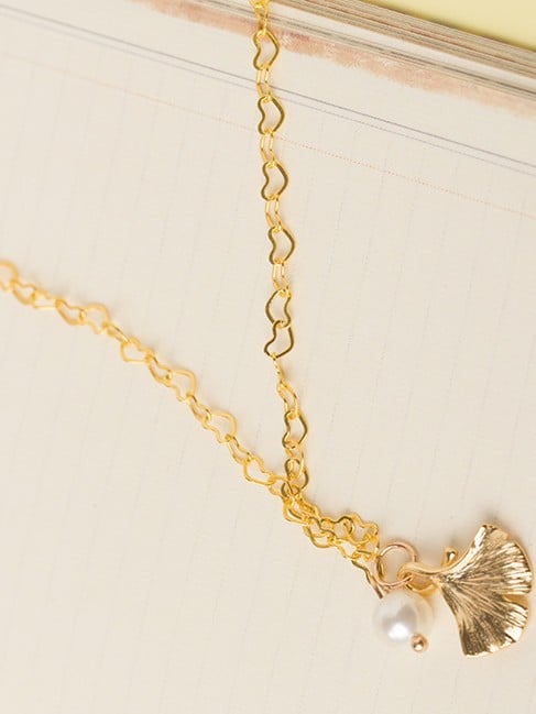 Elegant Pendant Necklace Ginkgo Leaf Golden
