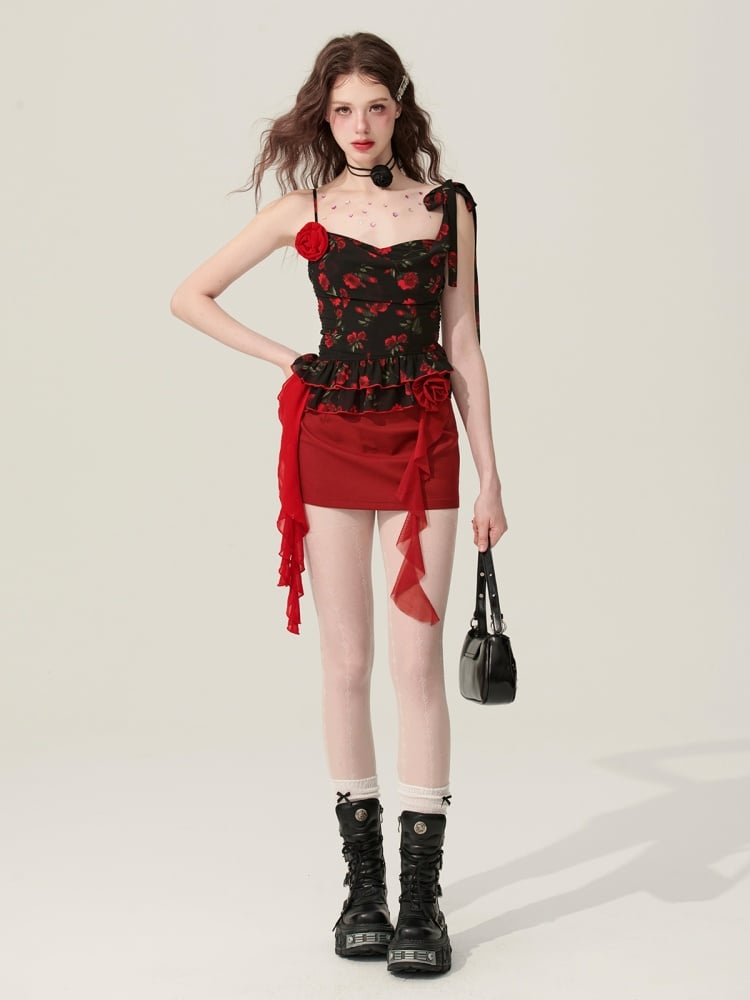 Schwarzes Camisole-Top mit Blumenmuster und Rüschensaum