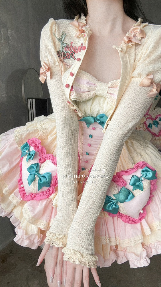 Cremefarbenes, langärmliges Strickoberteil mit Stickerei