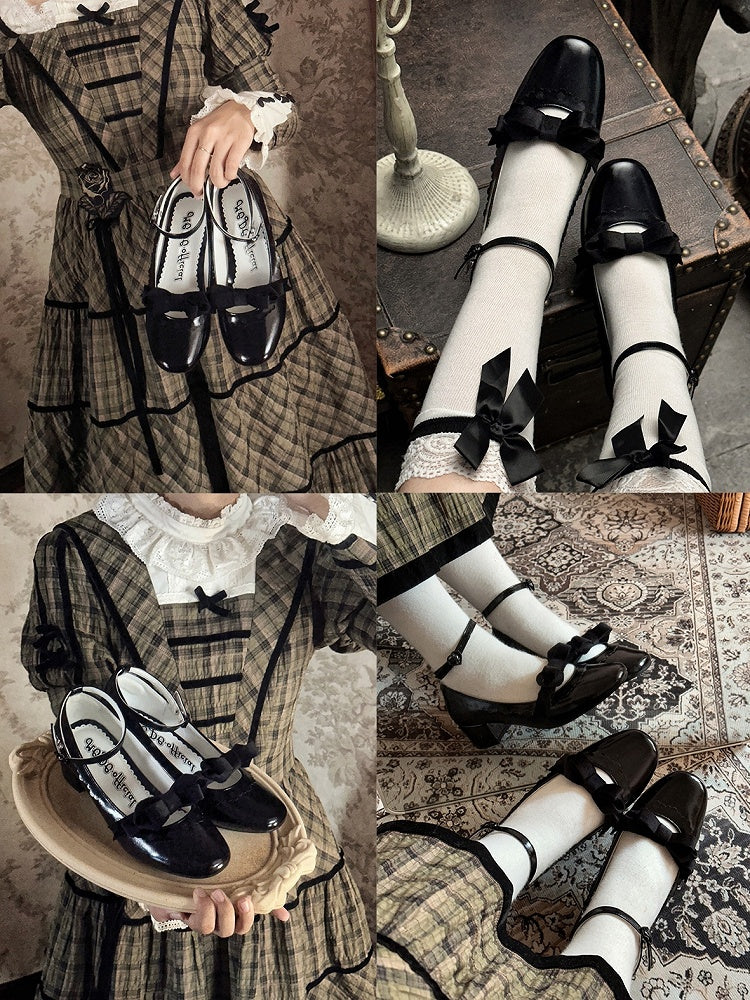 Low-heel Classic Mary Janes in PU with Floral Detailing, Bow Accent & Heart Closure