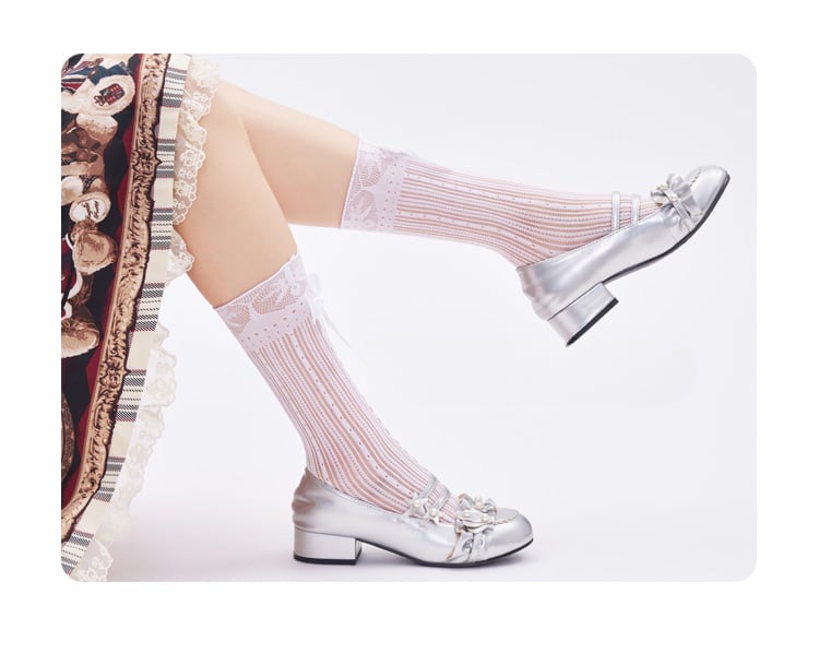 Black/White Semi-sheer Bow Lace Calf Socks