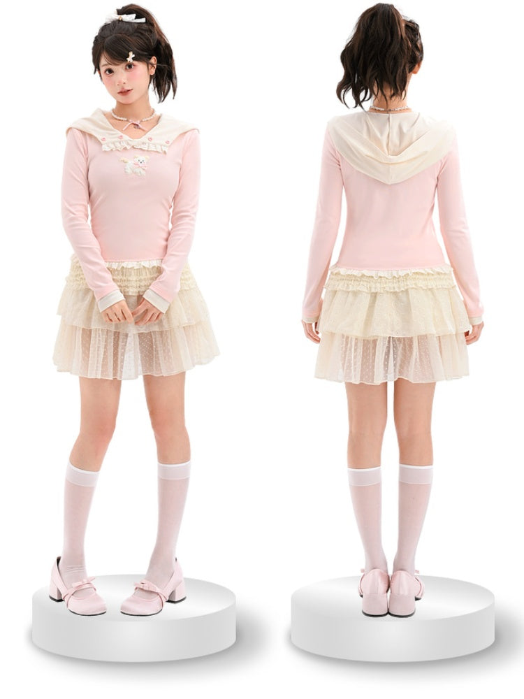 Rosa Plüsch-Top mit Welpenmuster und Rüschenbesatz aus Spitze