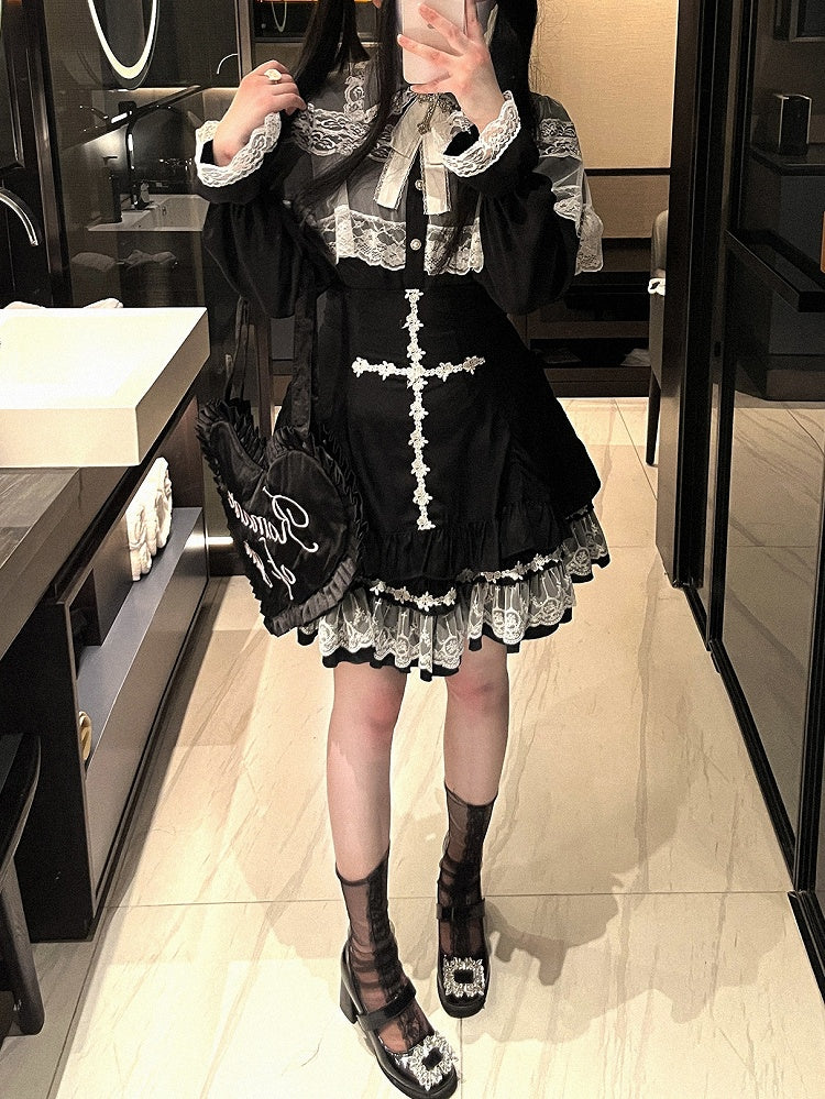 Jirai Kei Bluse im Landminenstil, weiß und schwarz/ganz schwarz, mit Cape-Design aus Spitze