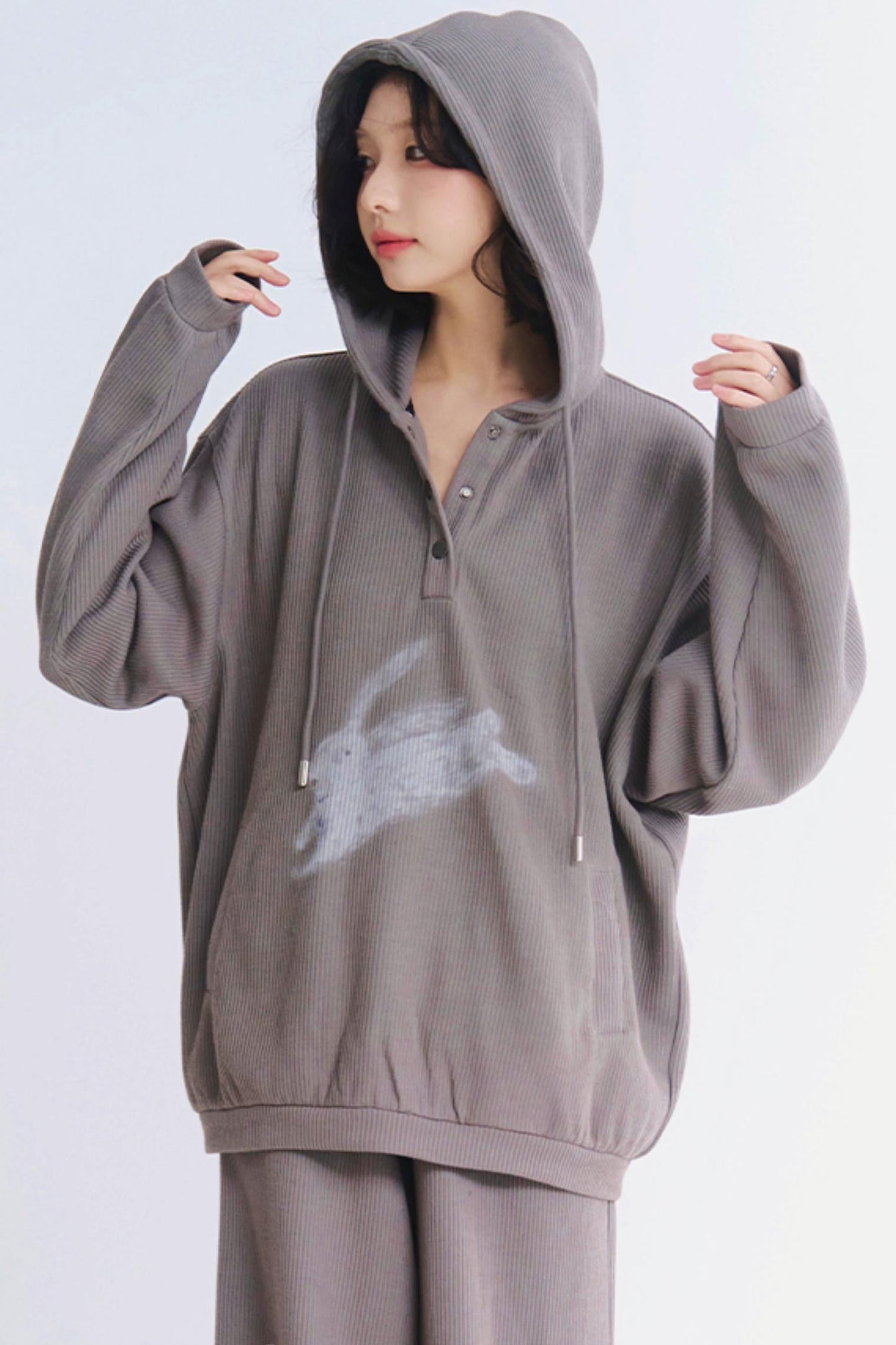 Muse Pants Gravity Jogger-Setup und Hoodie