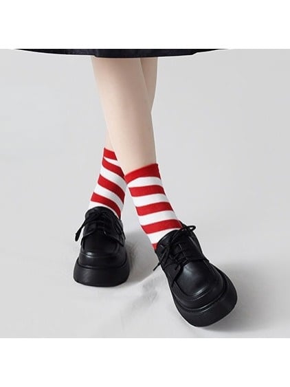 Classic Round Toe Lace-Up School Shoes