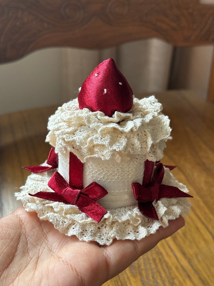 Lace - Bow Lolita trimmed Strawberry Cake and shaped Sweet Red/Pink Hat Mini with Accents
