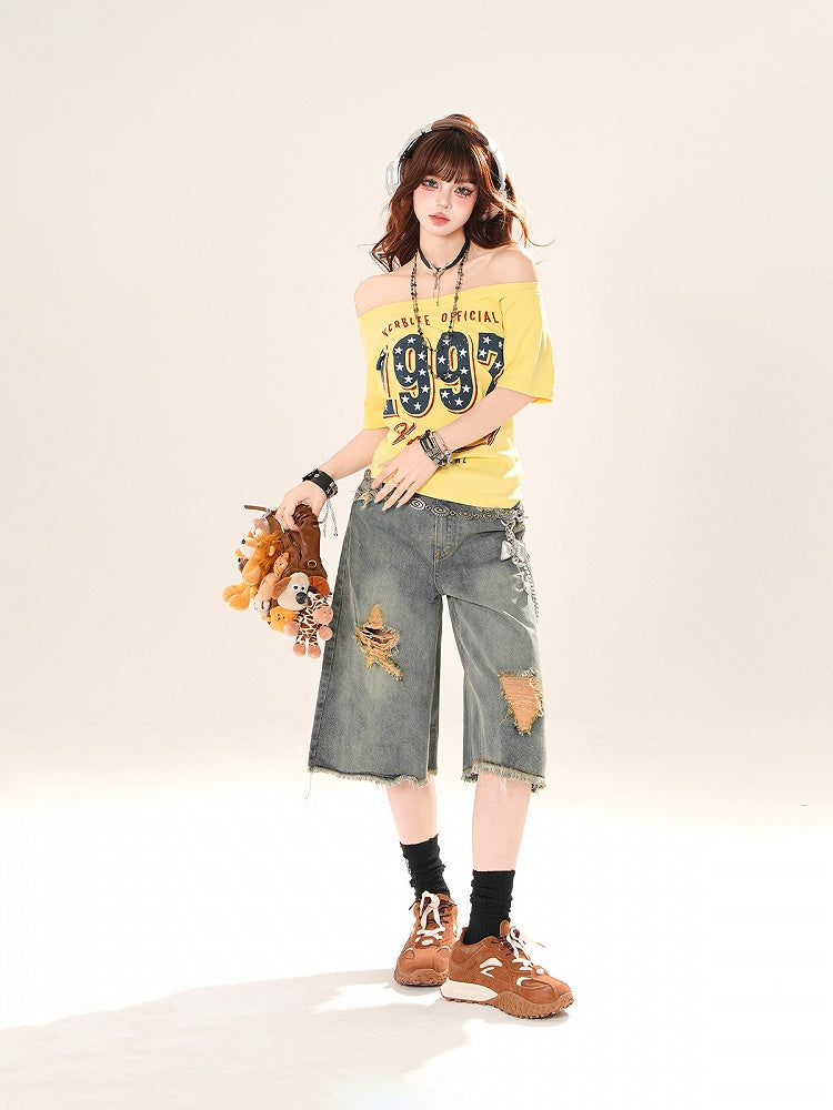 イエローのオフショルダーナンバープリントTシャツネックライン