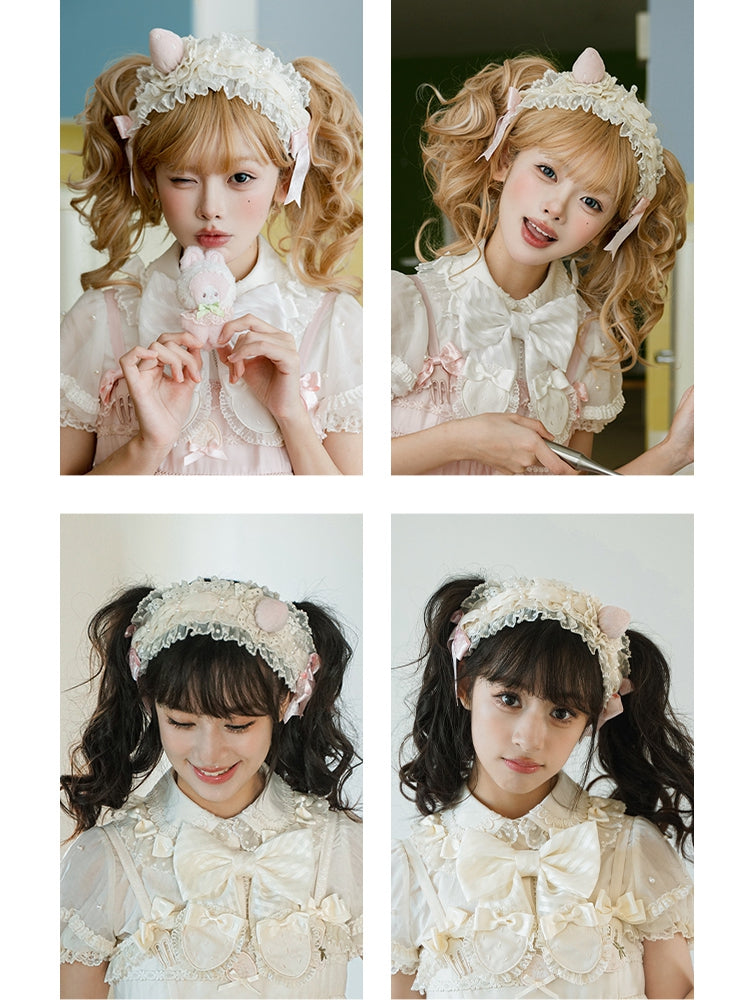 ピンクのイチゴと蝶結びのアクセントのベージュのヘアバンド