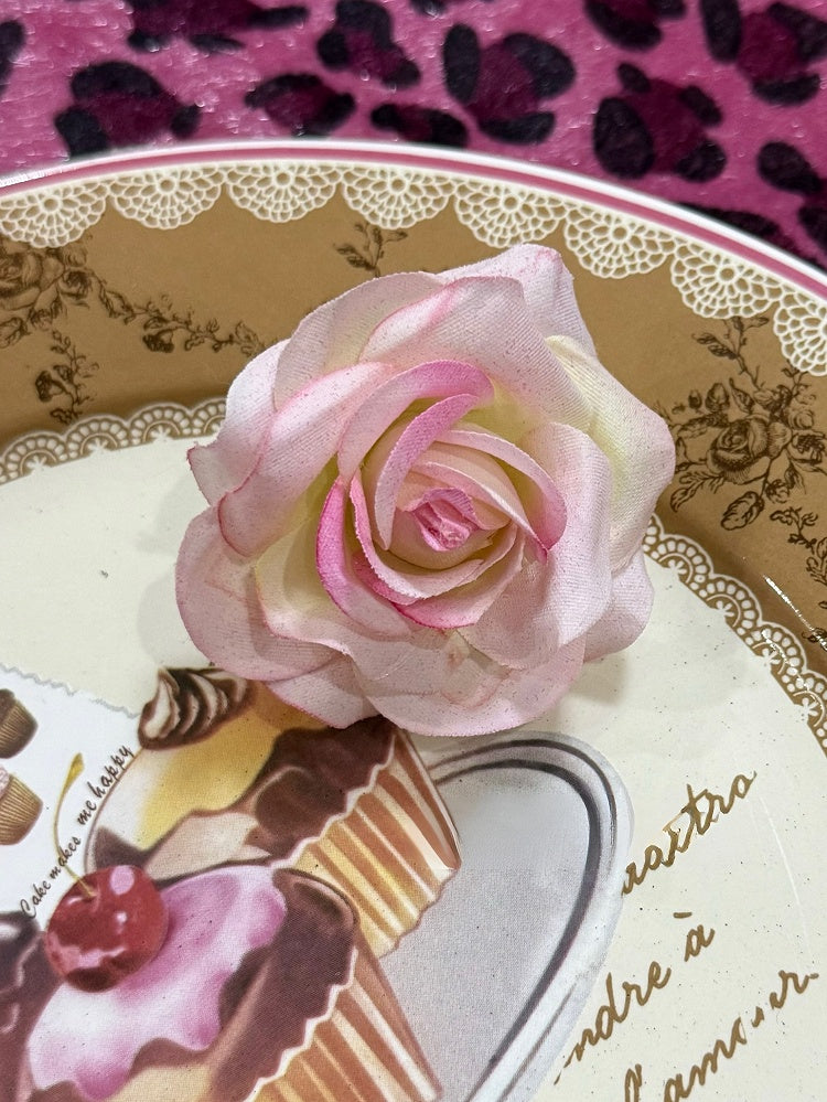 Rosa Ring Rosette