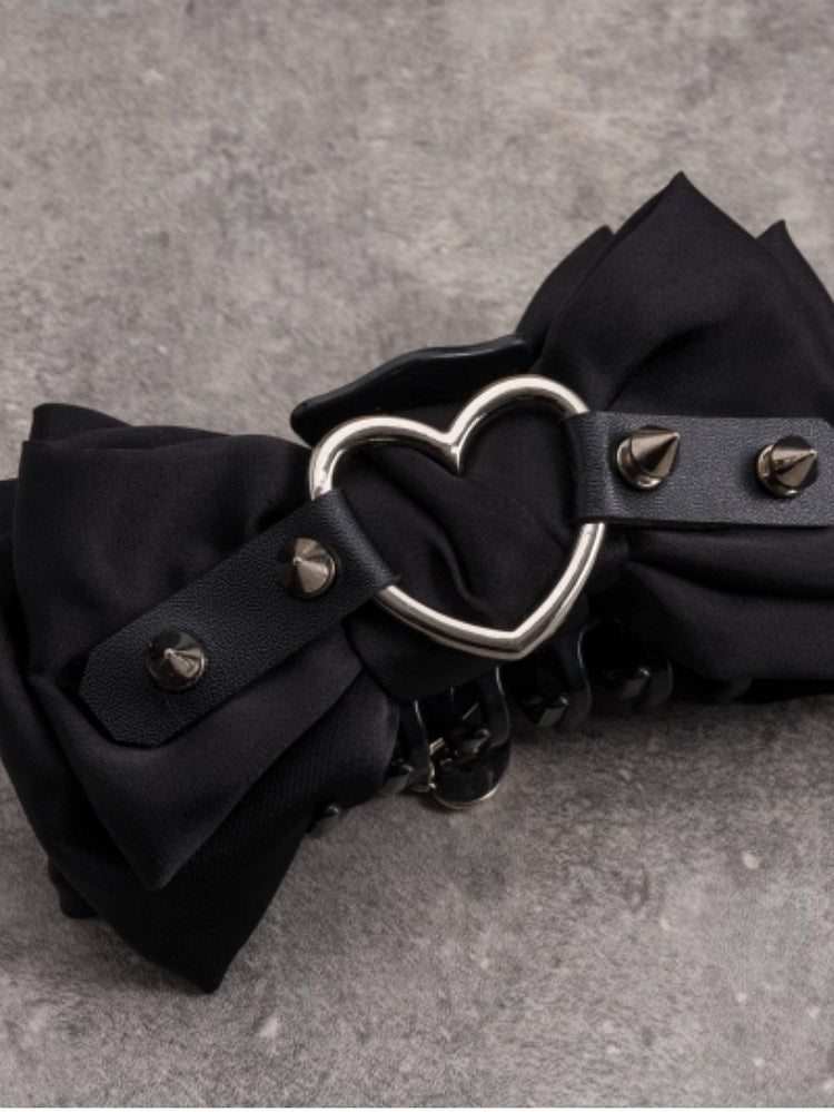 Black Buckle Heart With Claw Gothic Clip Bowknot