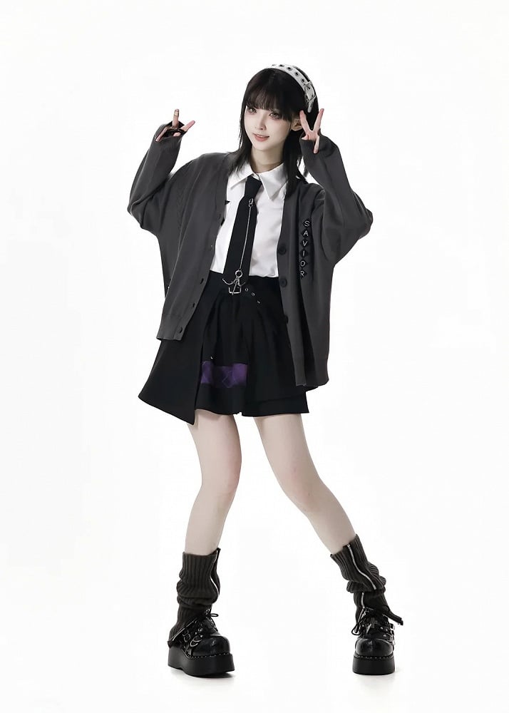 グレーのVネック、ジッパーディテール、春ニットカーディガン