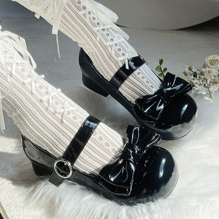 Süße schwarze Lolita Mary Janes mit Schleife und runder Zehenpartie und Blockabsatz