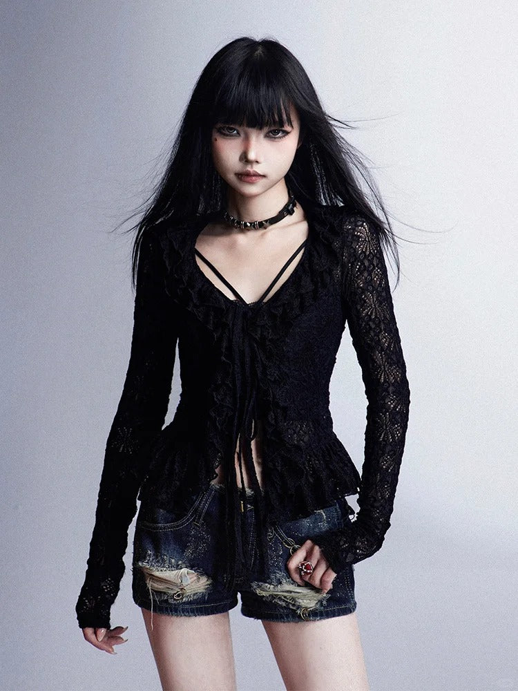 Schwarzer Cardigan mit Hohlsaum und Rüschenbesatz aus Spitze