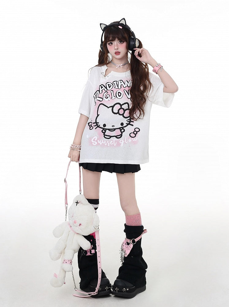 Adorable Kitty Graffiti Pink/White Bittersweet Detail T-Shirt Pin