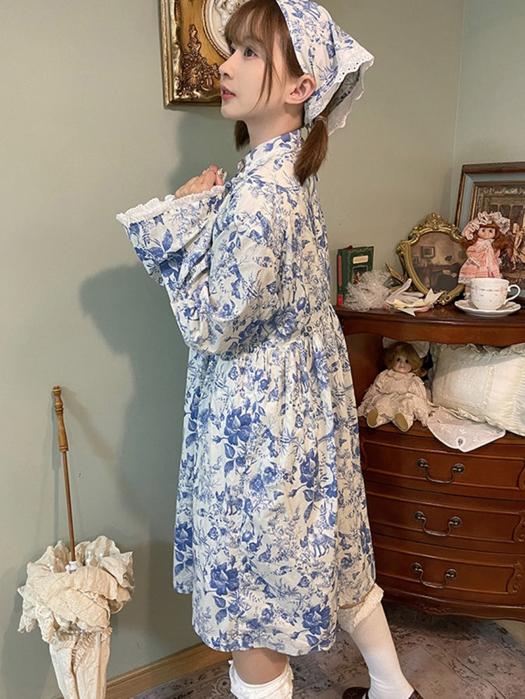 スカラップアイレットトリムフローラルトライアングルスカーフ