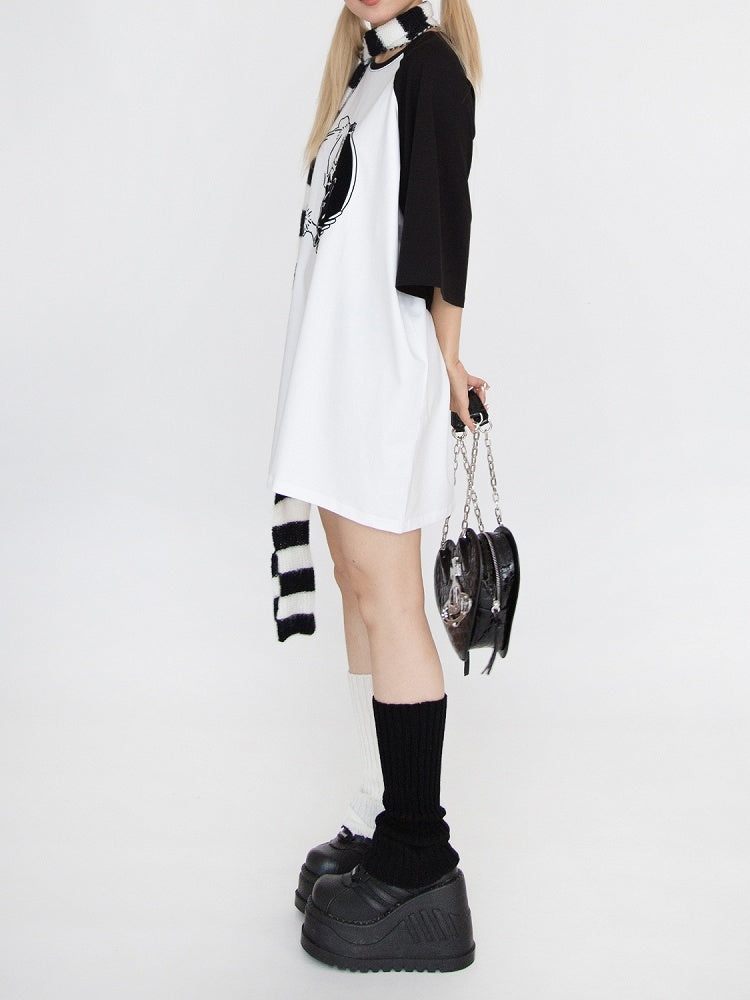 ブラック&ホワイト バニープリント オーバーサイズ Tシャツ