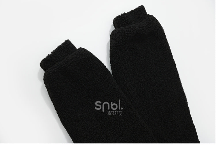 Schwarzer Fleece-Kapuzenpullover mit Katzenkopf