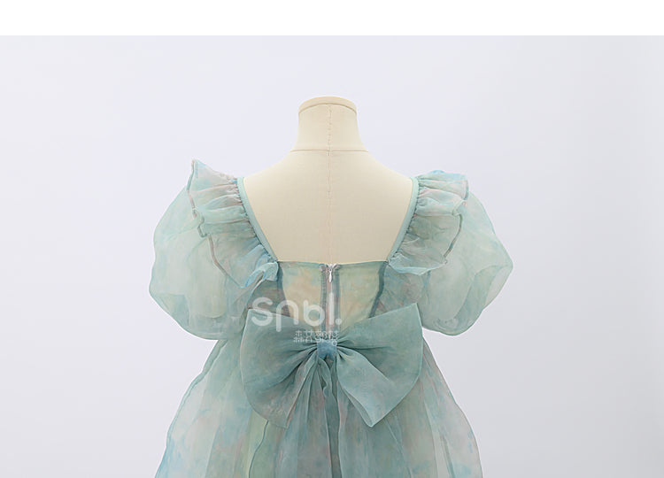 Grünes Kleid mit kurzen/langen Ärmeln und kurzer Schleife und süßer abnehmbarer Version, groß