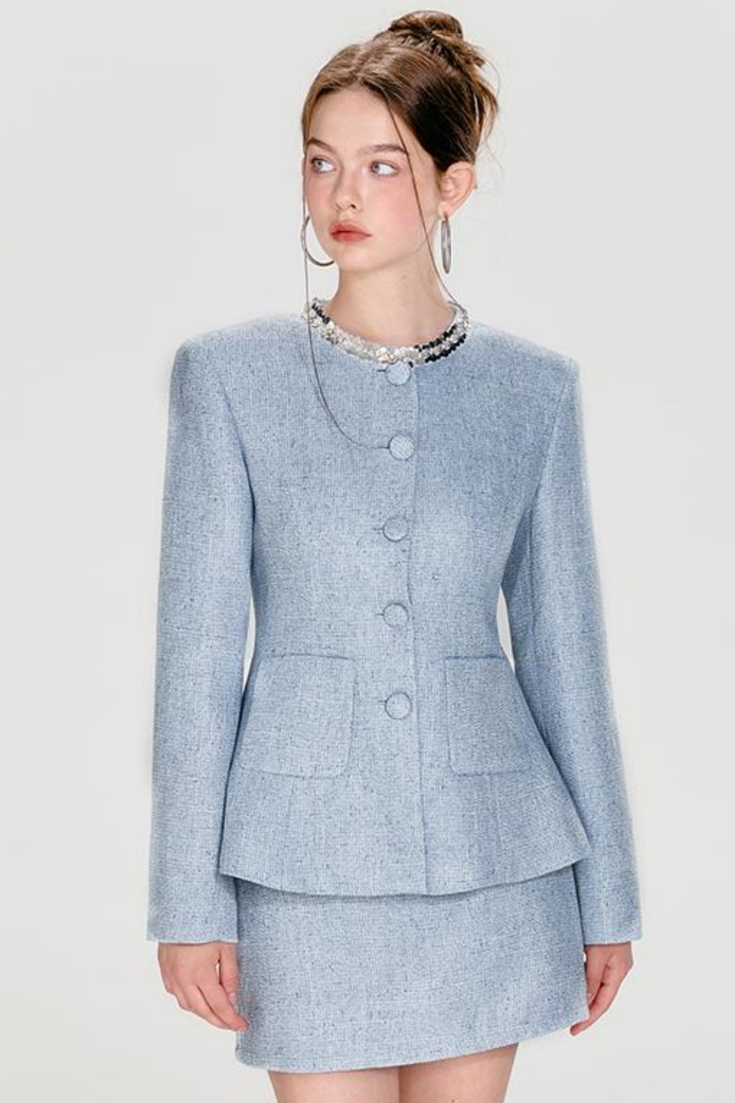 スパンコールのシックなセットアップ