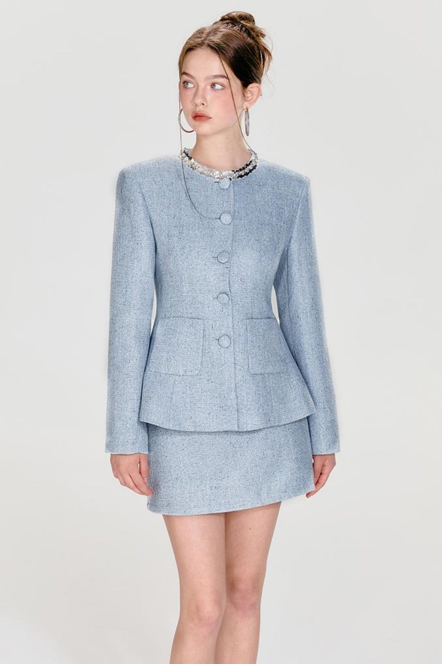 スパンコールのシックなセットアップ