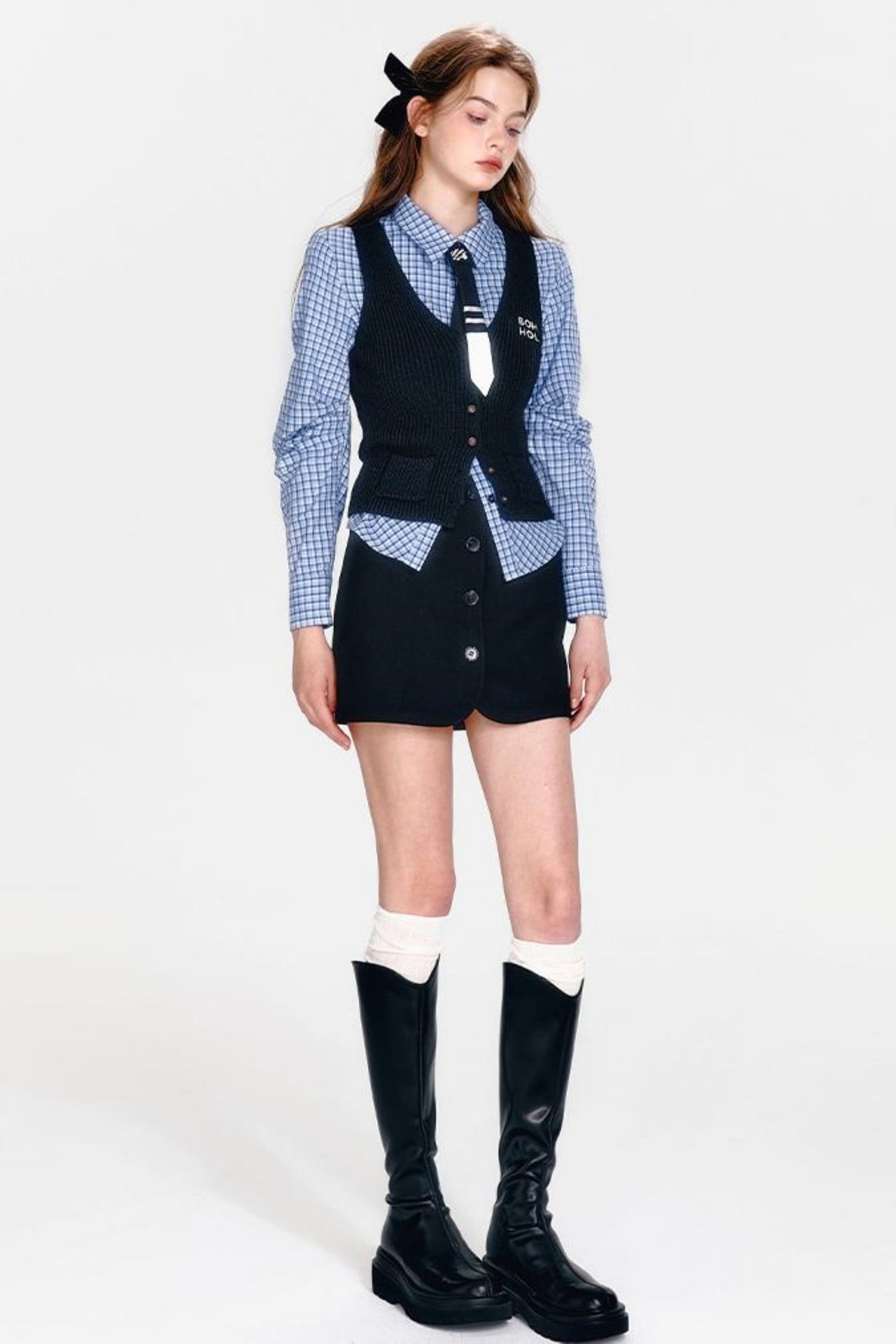 シャツとヒップクールブルーチェックスカートのミントセットアップ