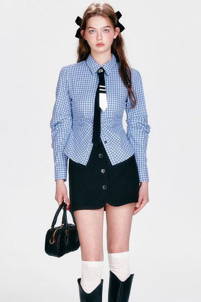 シャツとヒップクールブルーチェックスカートのミントセットアップ