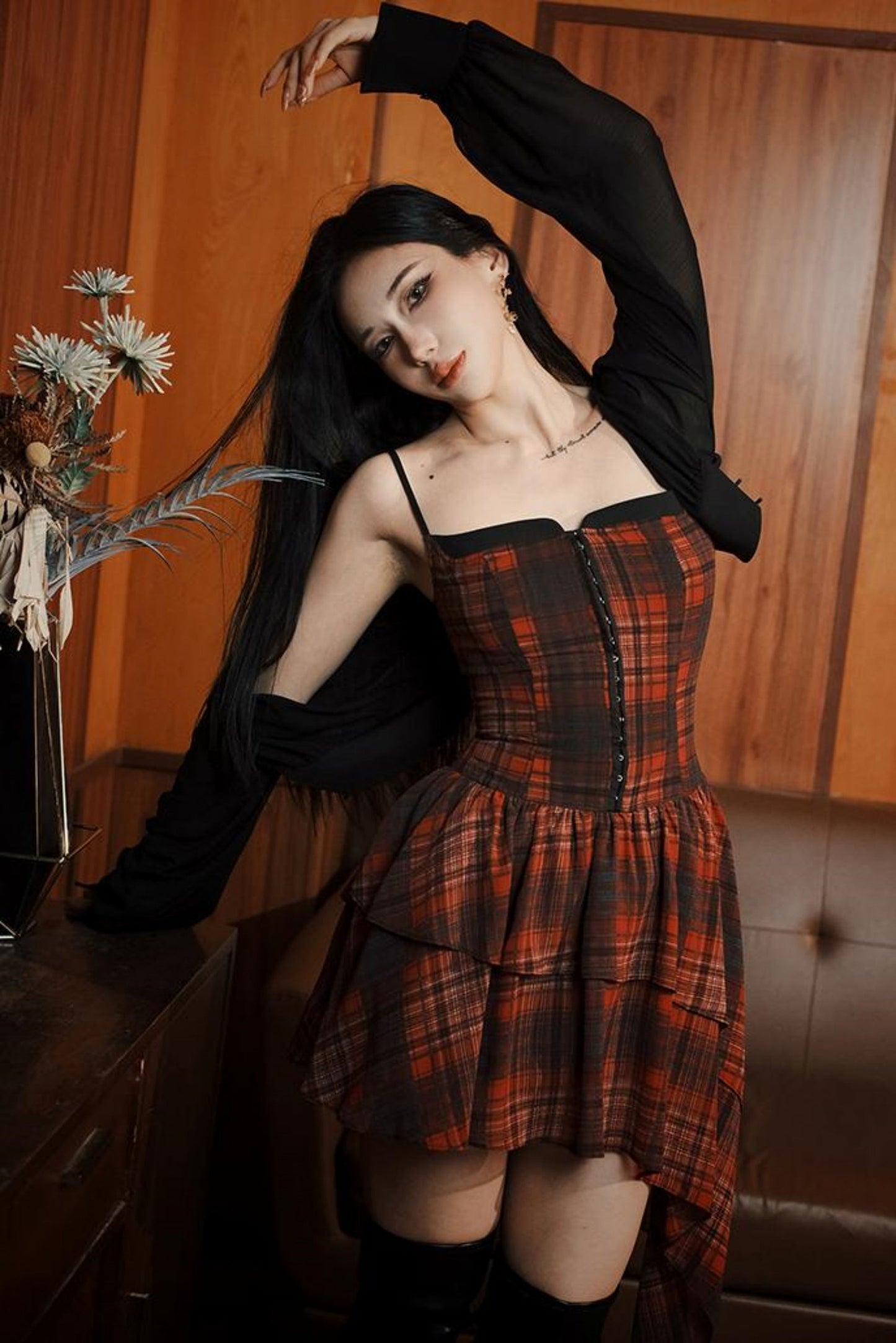 Unregelmäßiges Slingkleid mit Karomuster