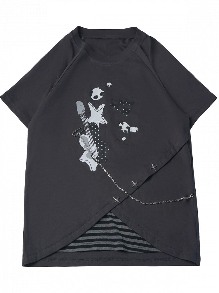 Gray Short Sleeve Tee with Overlapping Hem, Print & Chain Accent - PINK SAVIOR