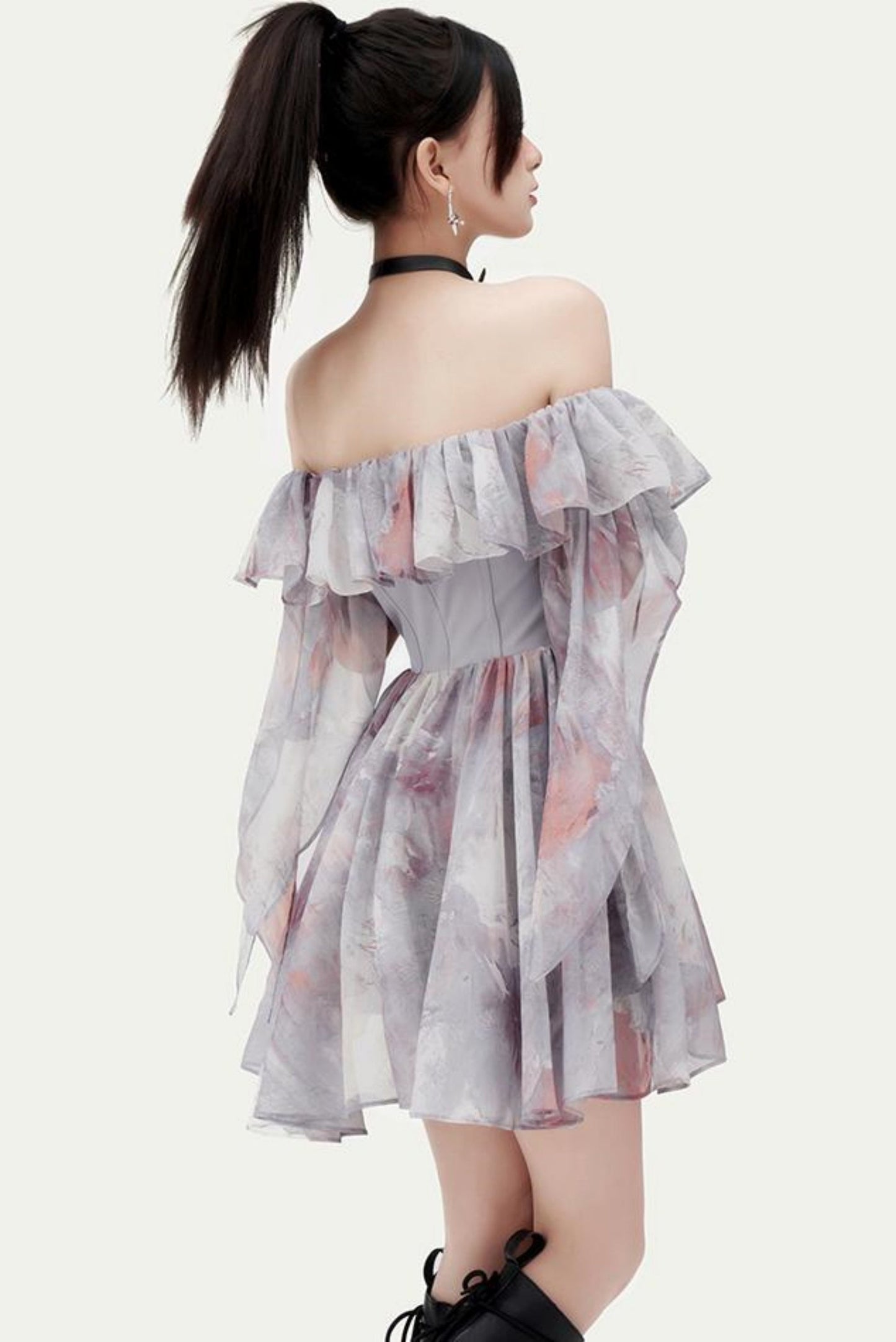 Romance Atelier Off-Shoulder-Kleid