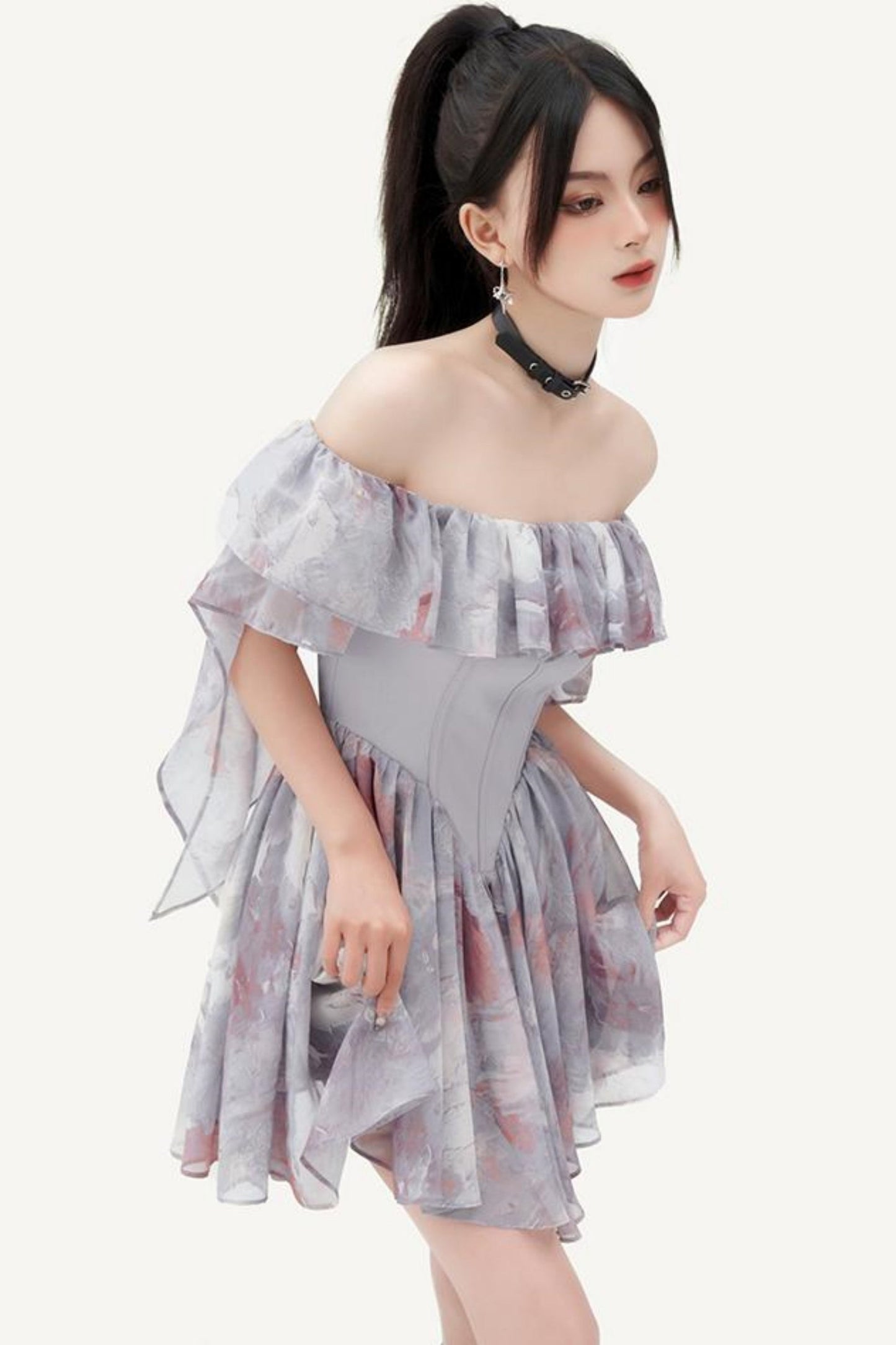 Romance Atelier Off-Shoulder-Kleid