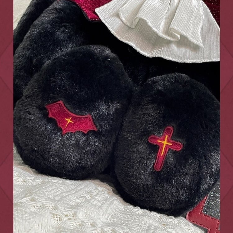 ヴァンパイアバニードラキュラゴシックバッグ ブラック＆レッド