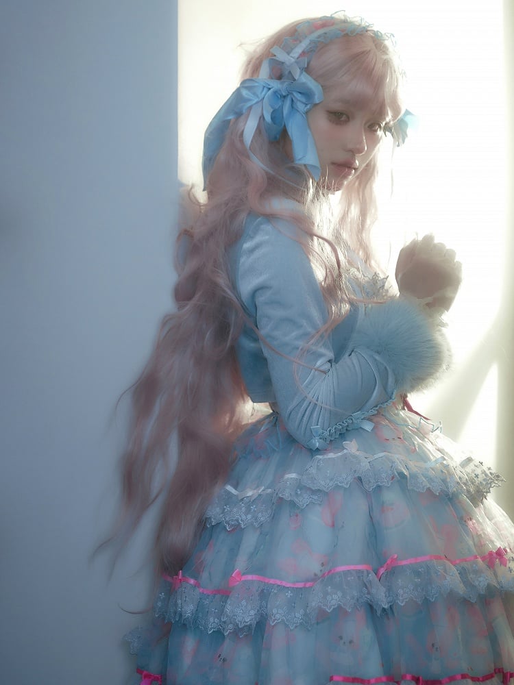 ブルーのふわふわカフス長袖クロップドトップス