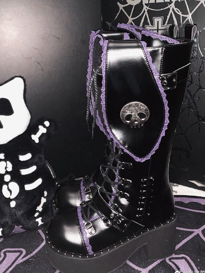 バッドバニーのレーストリム バニーイヤー プラットフォームブーツ