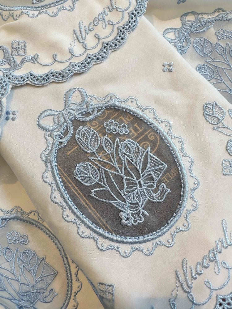 Tulpenrock mit gewelltem Rand, schwarz und gold, elegantes rückenfreies Lolita-Kleid