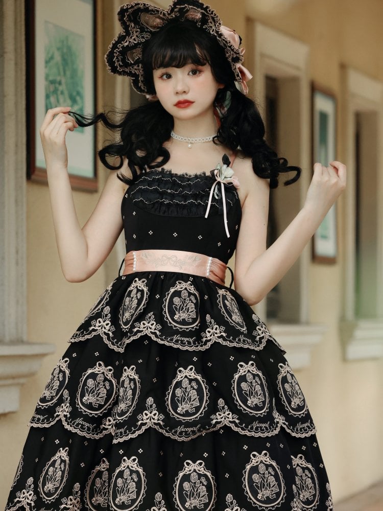 Tulpenrock mit gewelltem Rand, schwarz und gold, elegantes rückenfreies Lolita-Kleid