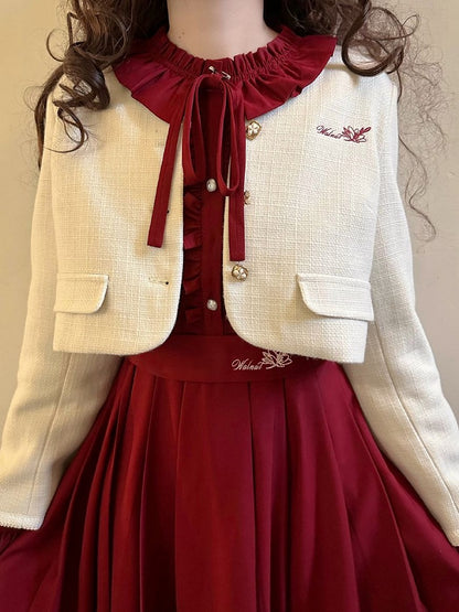 Weiße Tweedjacke mit Blumenstickerei