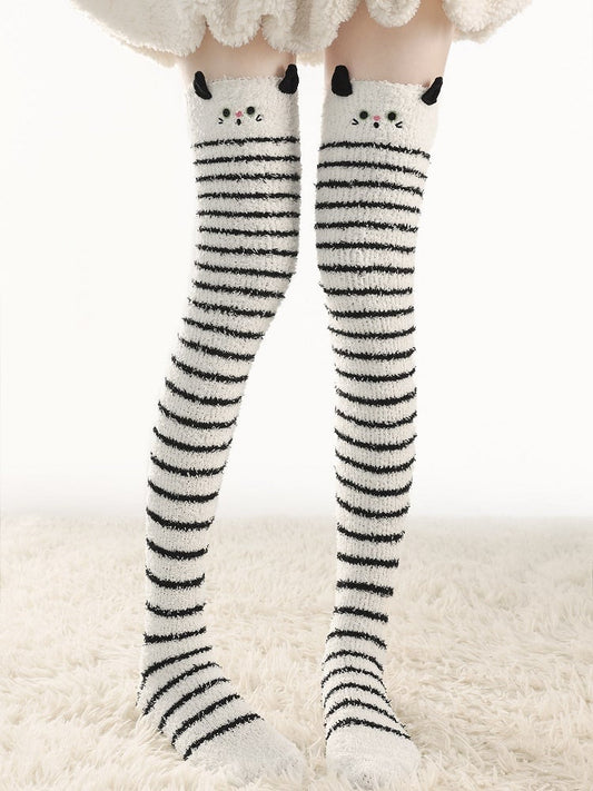Over-the-Knee Stripe Black Cat White 69cm Stockings