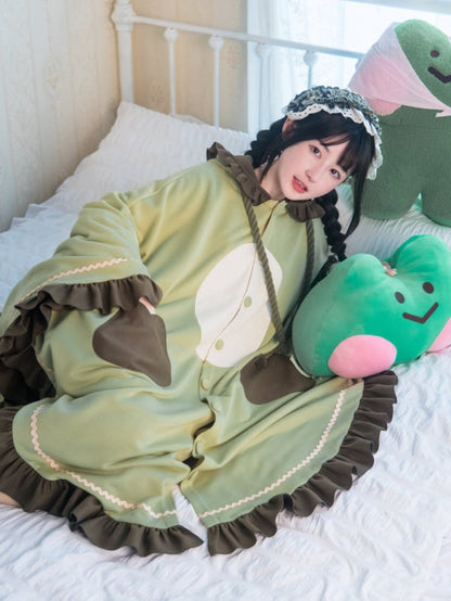 グリーンのフリルトリムのフロギーマント