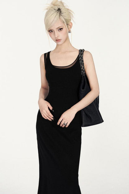 Kleid Asymmetrischer U-Ausschnitt