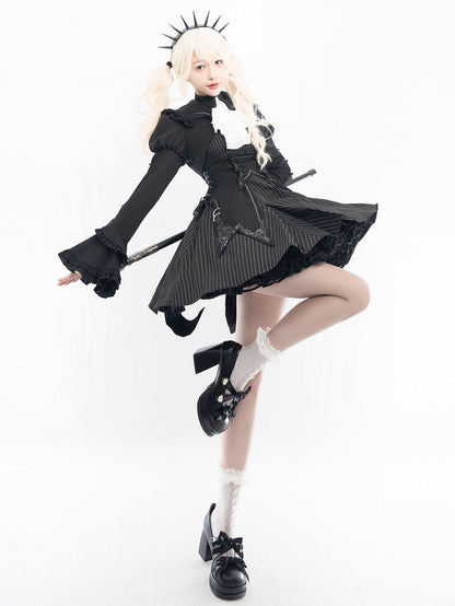 Schwarzes Lolita-Kleid mit Streifenmuster + Weste + kurzes Oberteil, komplettes Set