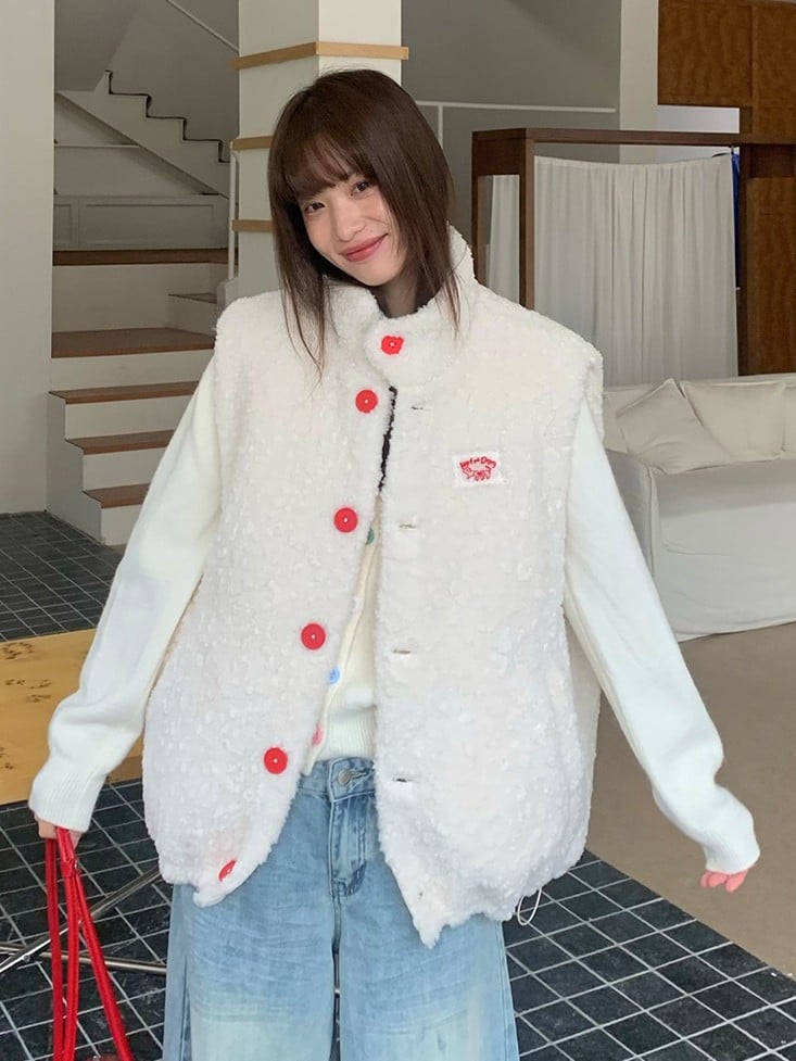Kawaii White Vest Polka Dots Daily Reversible Buttons - Heart