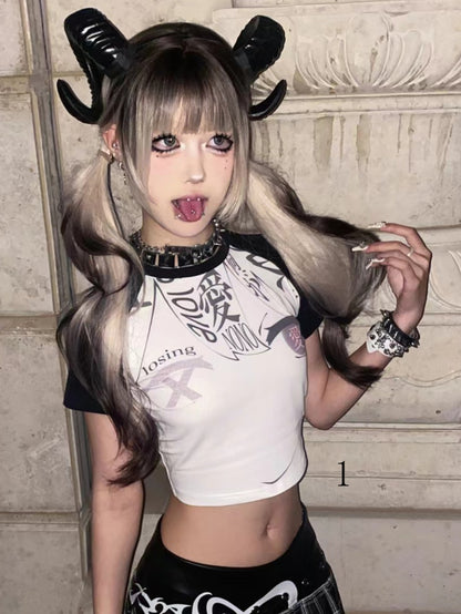 ブラック Y2K クロップドトップ