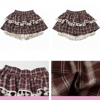 ブラウンのチェック柄ティアードスコート、フリル袖口、フリンジトリム